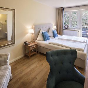 Comfort Zimmer mit Kingsize-Bett